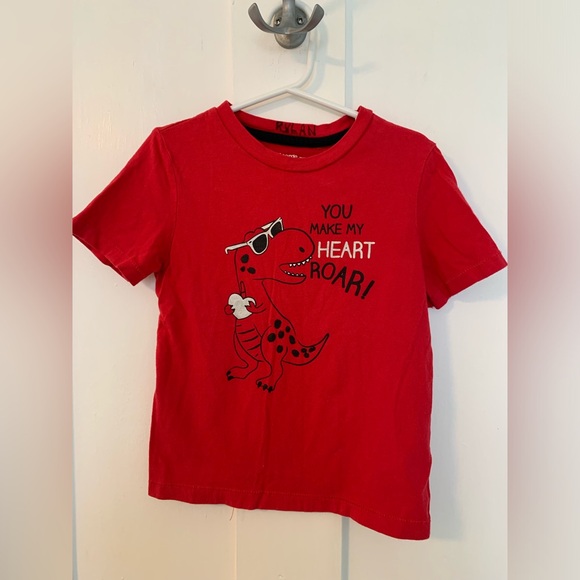 Holiday shirt bundle - 5T - Picture 5 of 10